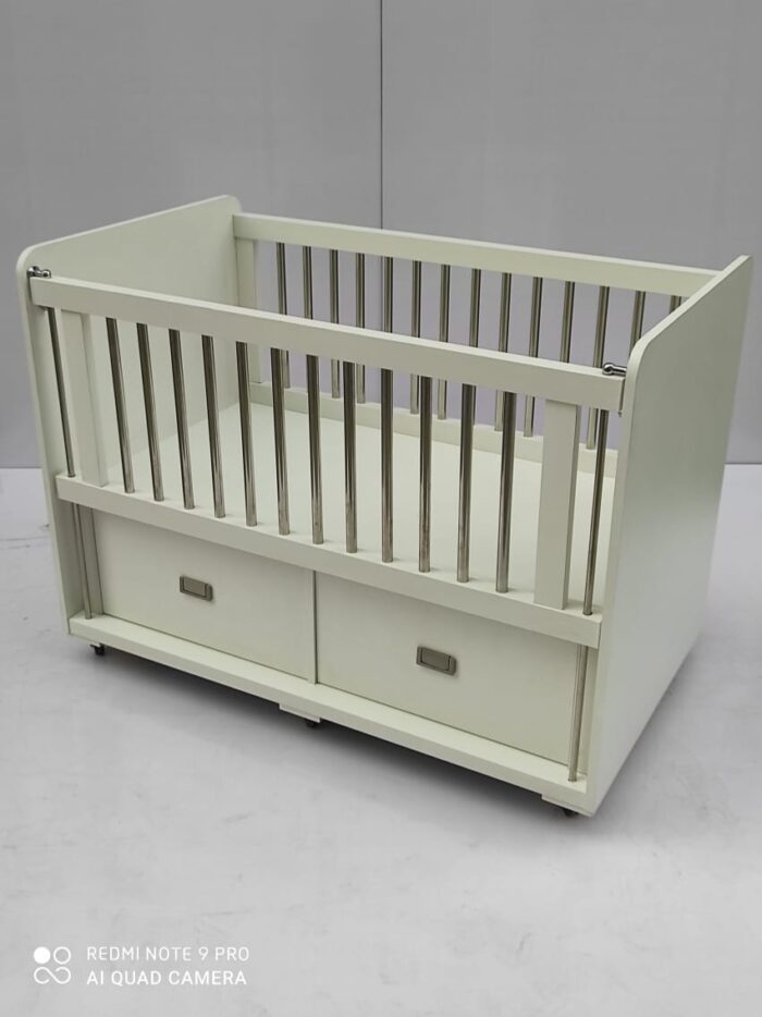 baby cot