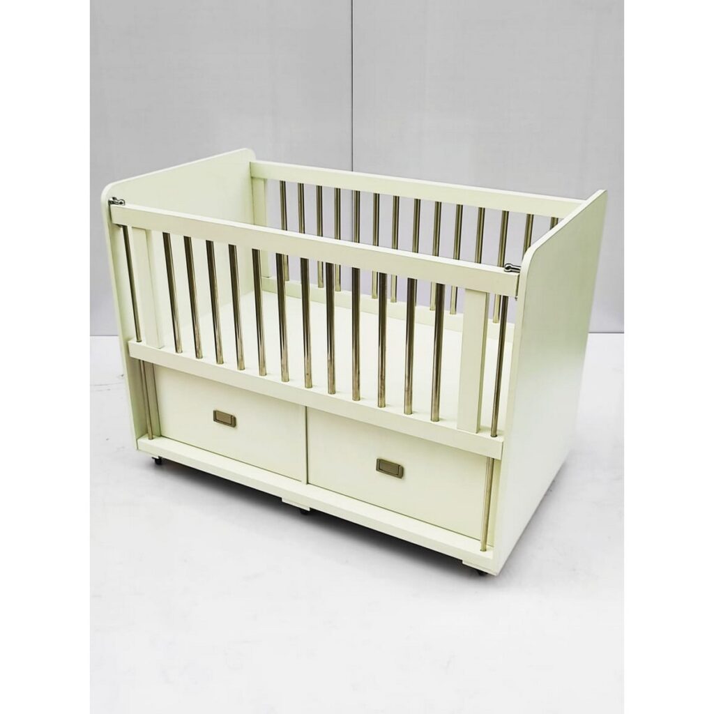 baby cot